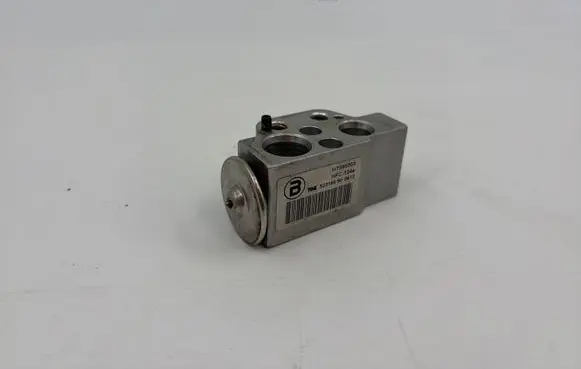 Audi A5 8T 8F Air conditioning (A/C) expansion valve H7995003