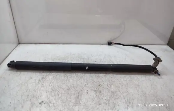Volvo S90, V90 Tailgate/trunk strut/damper 31385256