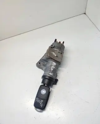 Volkswagen Polo IV 9N3 Ignition lock 4B0905851N
