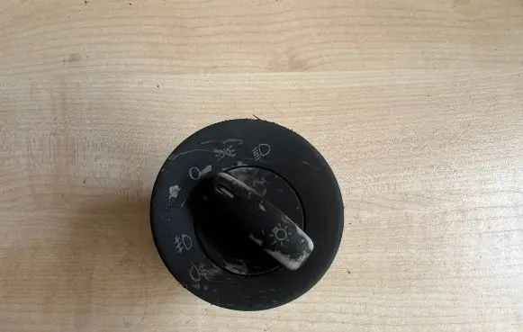 Skoda Octavia Mk2 (1Z) Light switch 1Z0941431C