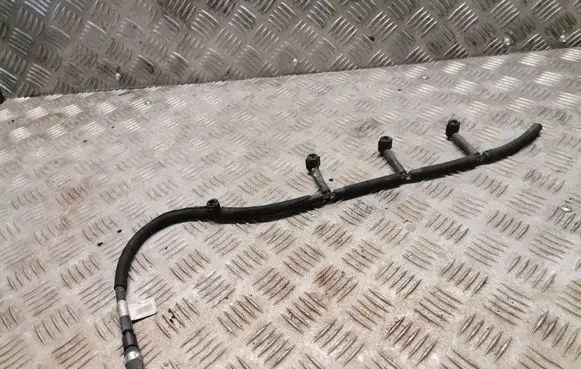 Volvo XC70 Fuel line pipe 0445130003