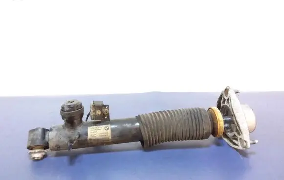 BMW X6M F86 Rear shock absorber/damper 6875087