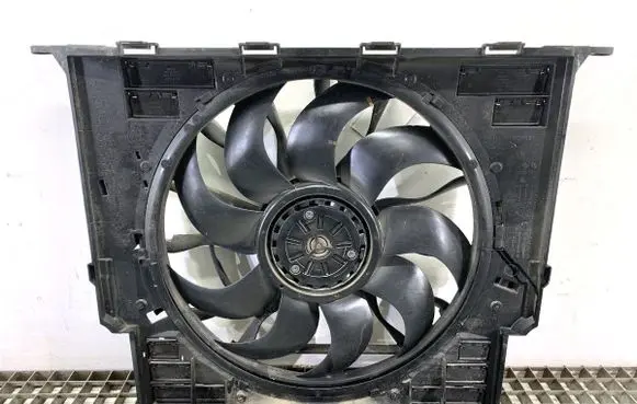 BMW 5 G30 G31 G38 Fan set 8472268