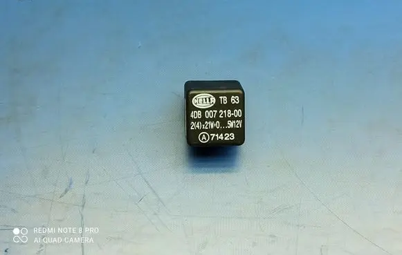 Citroen AX Indicator relay 4DB007218001 7700638976 HELLA