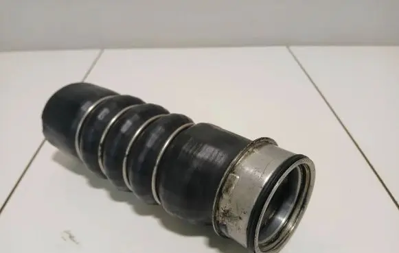 Volkswagen Caddy Intercooler hose/pipe