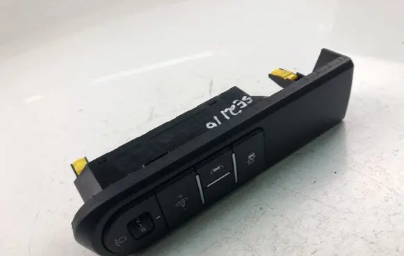 KIA Ceed Light switch 93700J7030