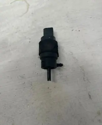 Audi A6 S6 C7 4G Windscreen/windshield washer pump 8K5955647