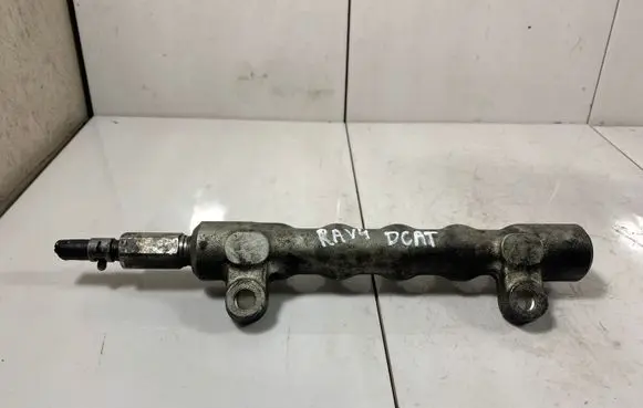 Fuel main line pipe