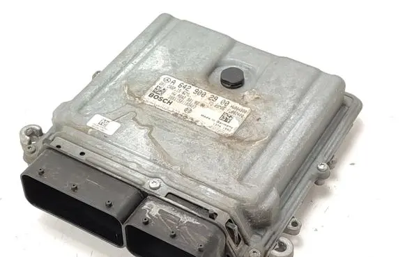 Mercedes-Benz E W212 Engine control unit/module ECU 6429002900 A6429002900 20260114HCR1246