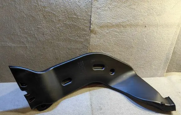 Volkswagen Arteon Shooting Brake Air intake duct part 5Q0819805E A121596 LKTYPV02