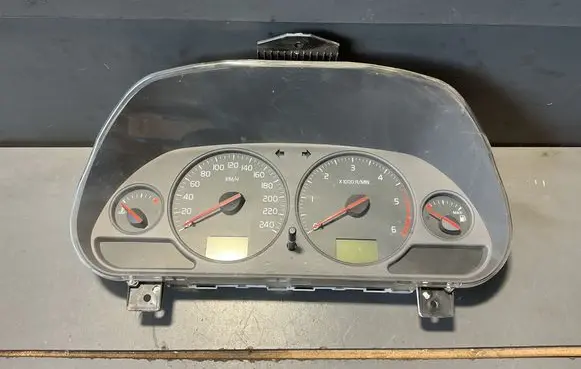 Volvo S40, V40 Speedometer (instrument cluster) 30623048