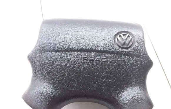 Volkswagen Golf III Steering wheel airbag 3A0880201B 10038050462433