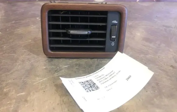 Volvo V70 Dashboard side air vent grill/cover trim 30755184