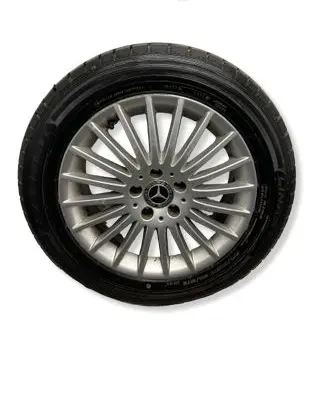 Mercedes-Benz V Class W447 R17 alloy rim A4474014900