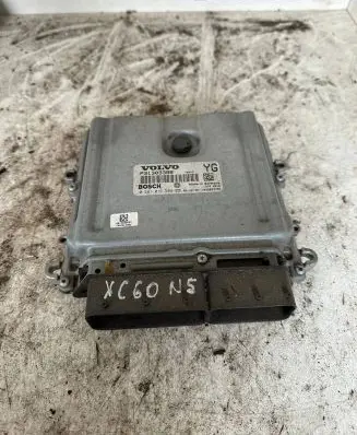 Volvo XC60 Engine control unit/module P31303388