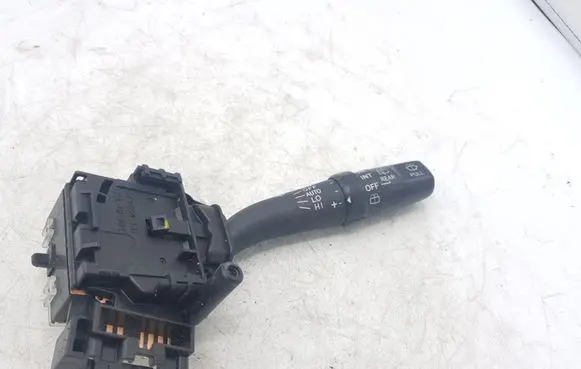 Toyota Corolla Verso E121 Wiper control stalk 8465205170