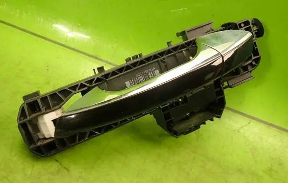 Infiniti Q30 Rear door exterior handle 826115DM1A