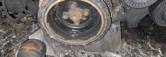 Seat Exeo (3R) Crankshaft pulley 03g105243