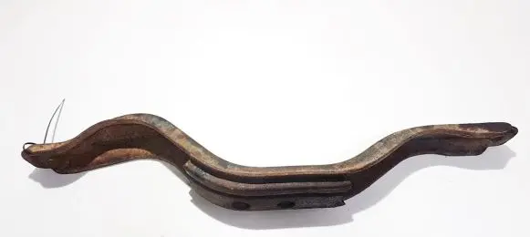 Subaru Legacy Engine mounting bracket