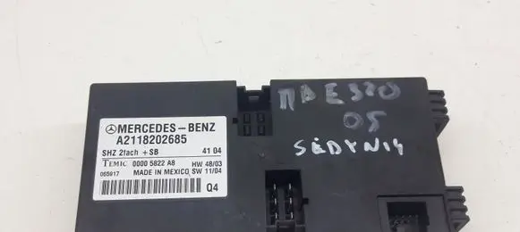 Mercedes-Benz E W211 Seat control module A2118202685