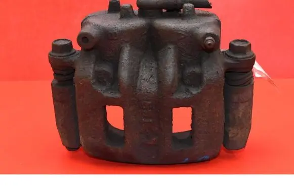Mitsubishi Grandis Front brake caliper
