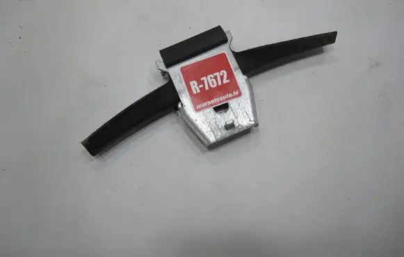 Audi TT TTS Mk2 Glass fitting brackets 