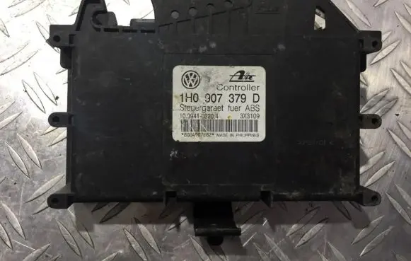 Volkswagen PASSAT B4 ABS control unit/module 1h0907379d 3x3109