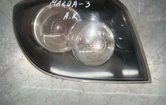 Mazda 3 I Tailgate rear/tail lights NNERLENS3 1NNER