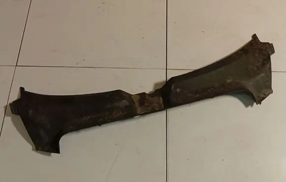 Audi A6 S6 C6 4F Wiper trim 4F0807081