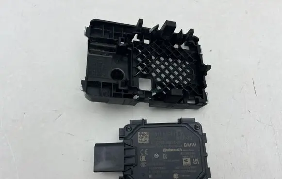 BMW X1 U11 Distronic sensor radar 5A8C175