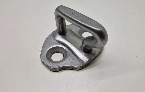 BMW 2 Active Tourer U06 Front door lock loop/hook striker 7446788