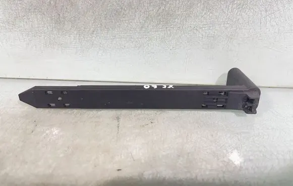 Volvo XC60 Headlight/headlamp mounting bracket 30763154 89075547