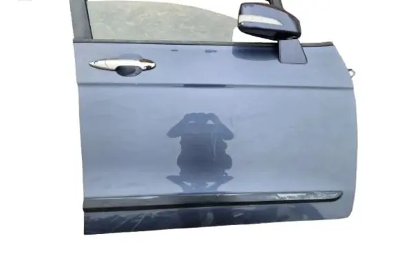 Honda FR-V Front door