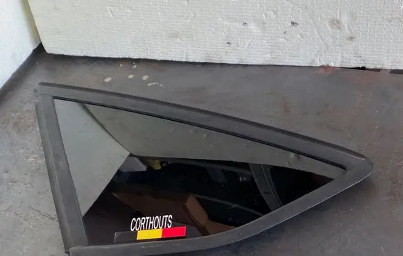 Ford Focus ST Rear side window BM51A297B01C DOT682AS3M5540 43R001604