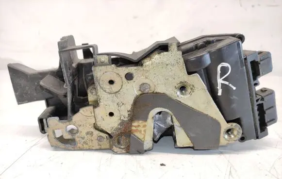 Peugeot 605 Front door lock 091298B