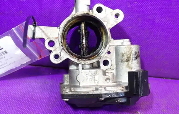 Opel Corsa E Throttle body valve 55581772