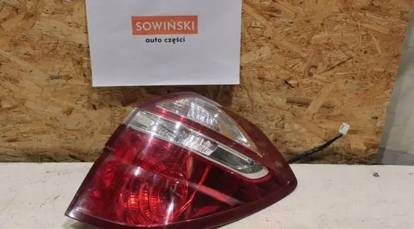 Subaru Legacy Tailgate rear/tail lights
