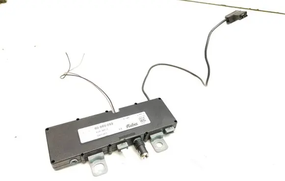 Lancia Thesis Aerial antenna amplifier 60660093