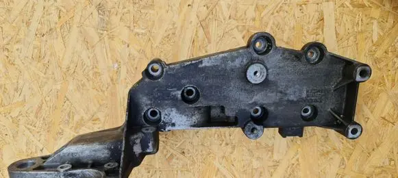 Volvo S60 Generator/alternator bracket 9497106