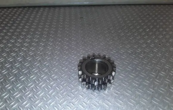 Volkswagen Golf VI Timing chain sprocket 