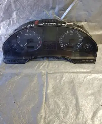 Audi A8 S8 D2 4D Speedometer (instrument cluster) 4D0919033M