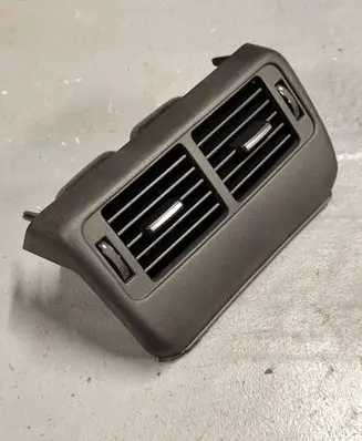 Land Rover Range Rover Velar Rear air vent grill GJ32014A22AA GX63014A22AB J8A219C785A