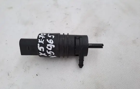 BMW X5 G05 Headlight washer pump 6934160
