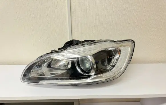 Volvo V60 Headlight/headlamp 31420261 89908941