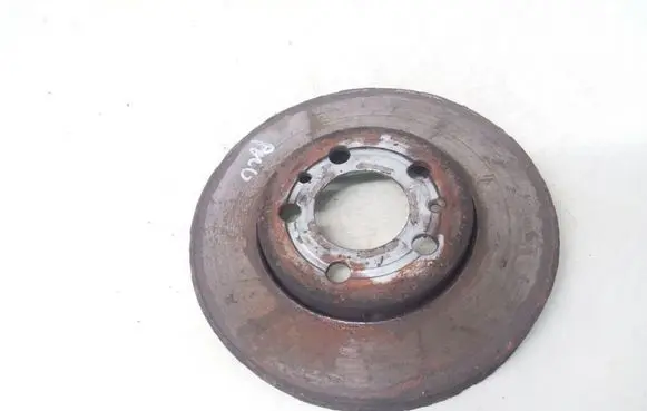 Volkswagen Polo IV 9N3 Front brake disc