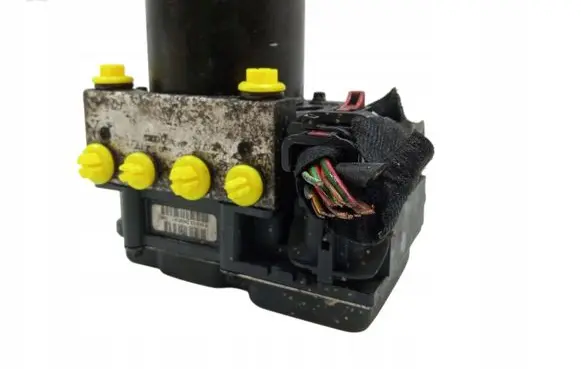 Skoda Fabia Mk2 (5J) ABS Pump 0265232276
