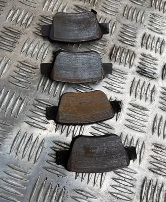 Toyota Corolla Verso AR10 Brake pads (rear) 