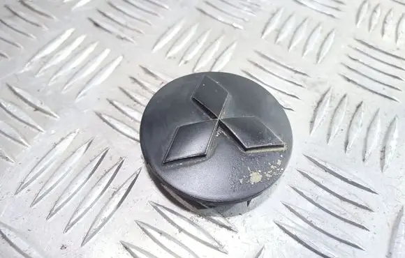 Mitsubishi Lancer VIII Original wheel cap 4252A060
