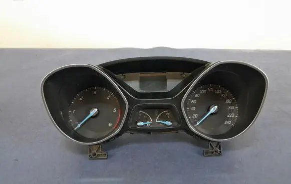 Speedometer (instrument cluster)