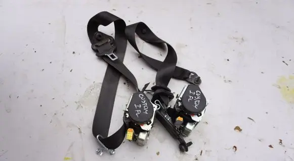 Ford Transit Custom Front seatbelt POZOSTAE